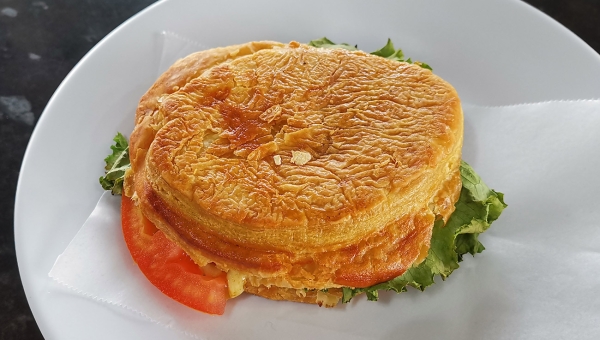 Pastel Arreglado con Carne / Pastelería Merayo Aurora