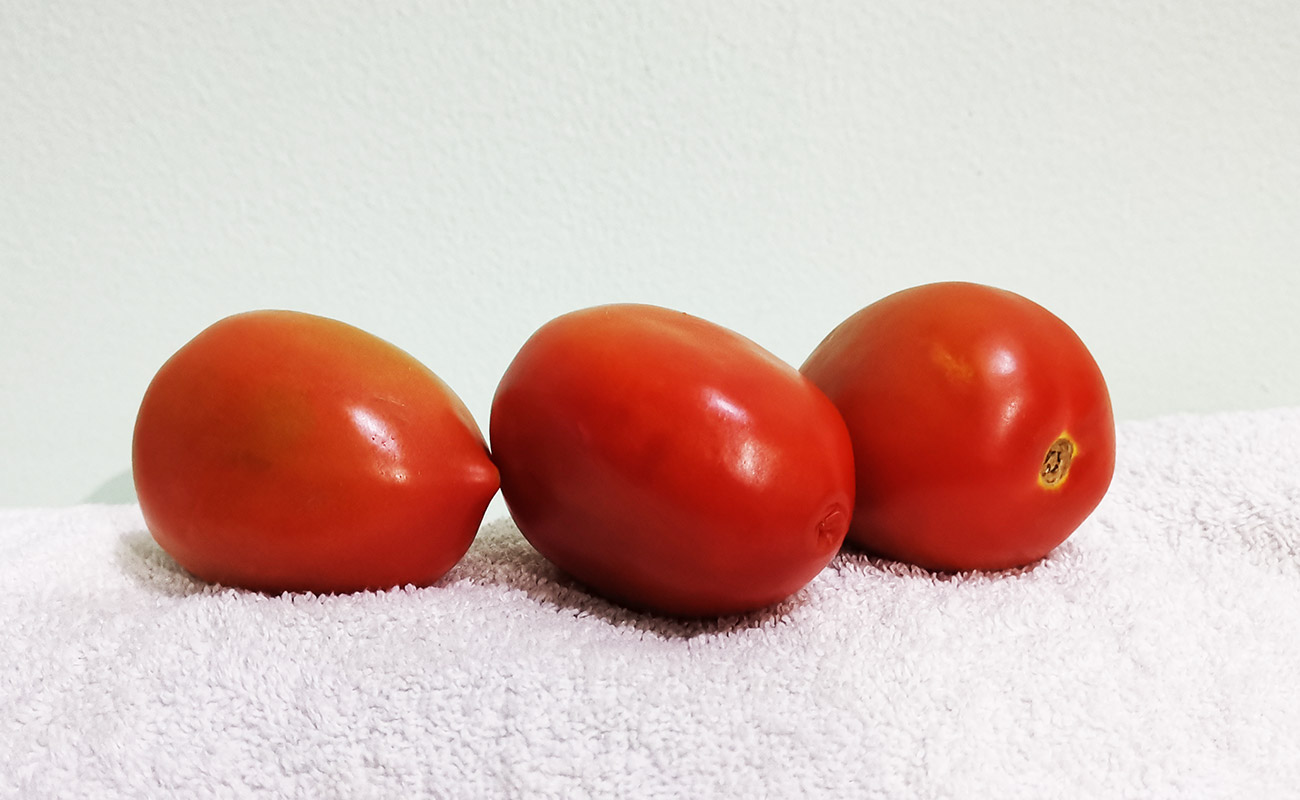 Tomate Pera 300g / Hortifruti, Walmart, San Francisco, Heredia, 01082023