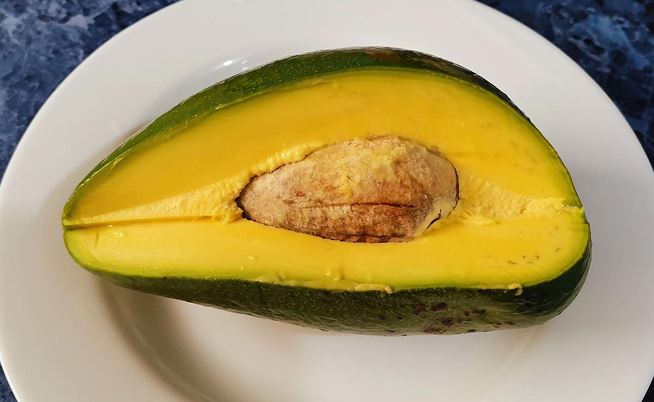 aguacate-nacional-1000g-fruteria-kristal-ruta-32-el-cruce-distrito-guapiles-canton-pococi-provincia-limon-30062024