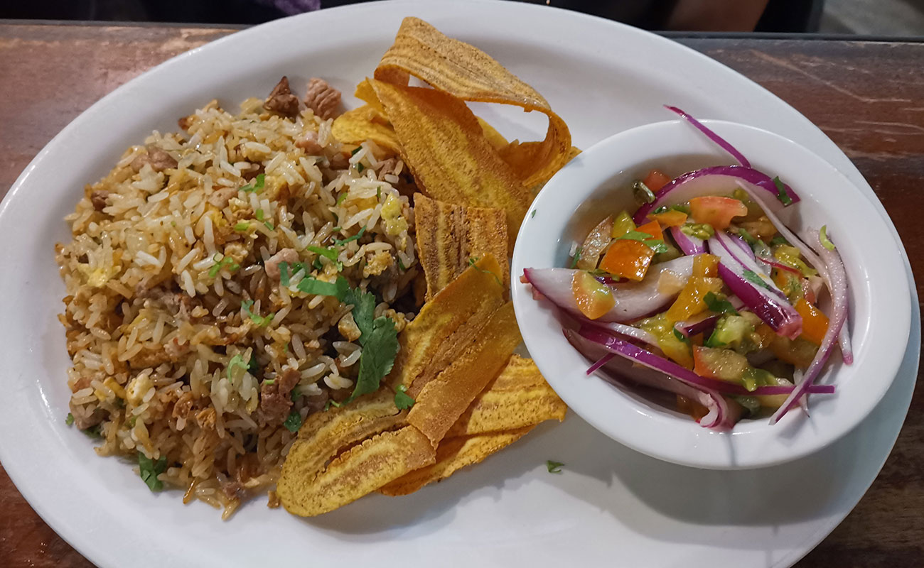 arroz-chaufa-restaurante-ferroviario-paseo-de-las-flores-distrito-guarari-canton-heredia-heredia-11122023