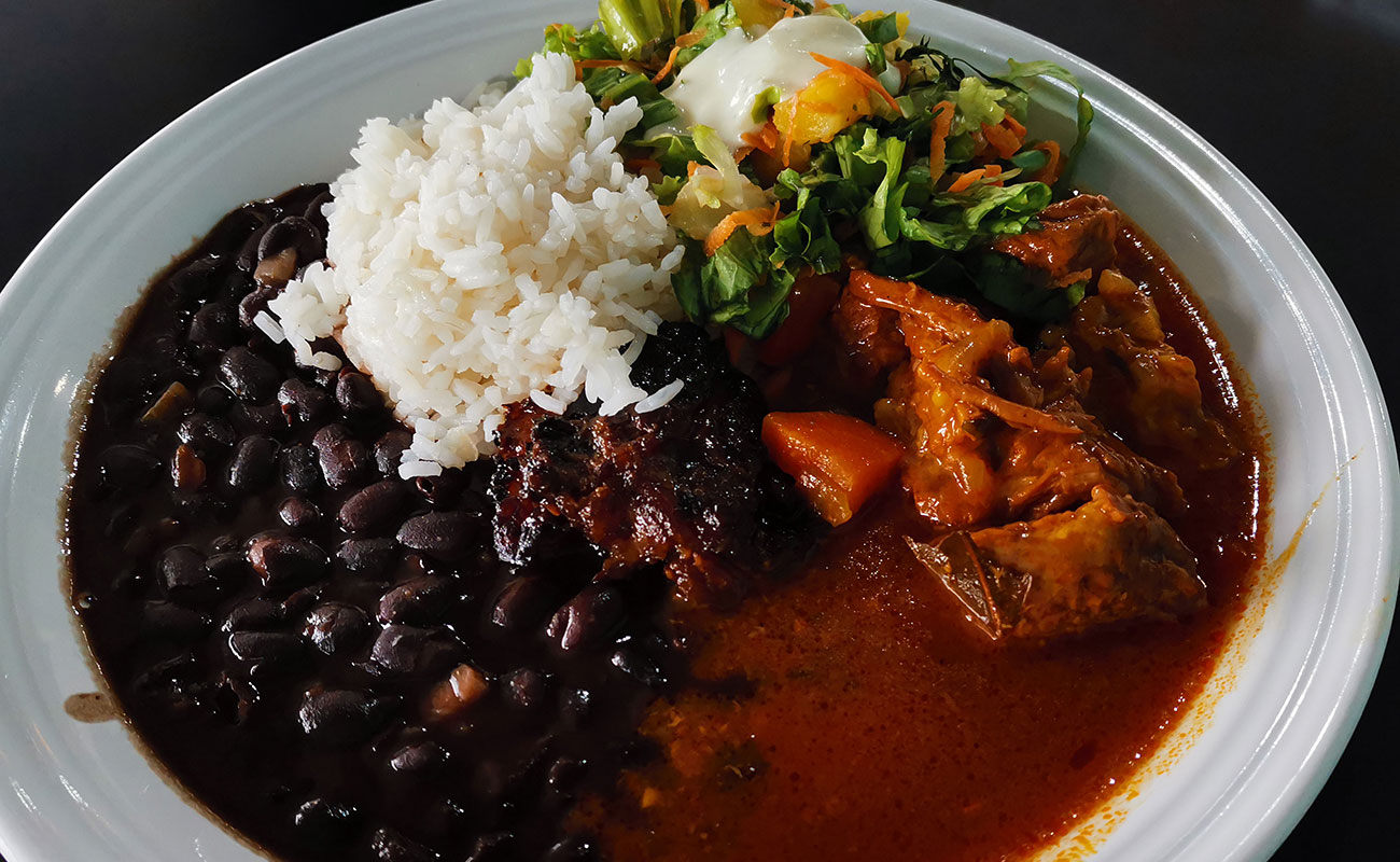 casado con carne en salsa pasteleria merayo la aurora distrito-ulloa canton heredia heredia 10112023