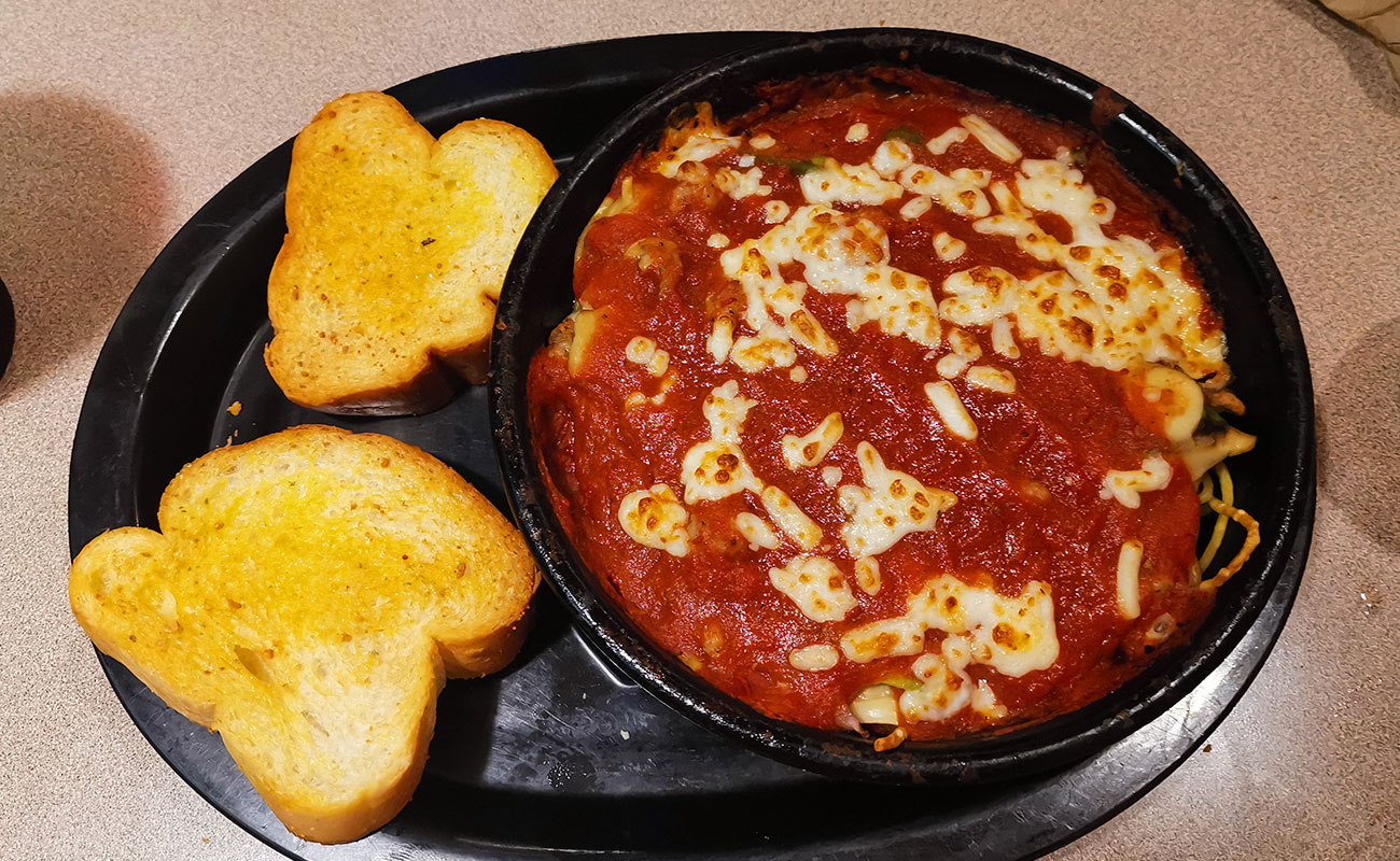 Pasta Bologna / Restaurante Pizza Hut, El Carmen, Heredia-21092023