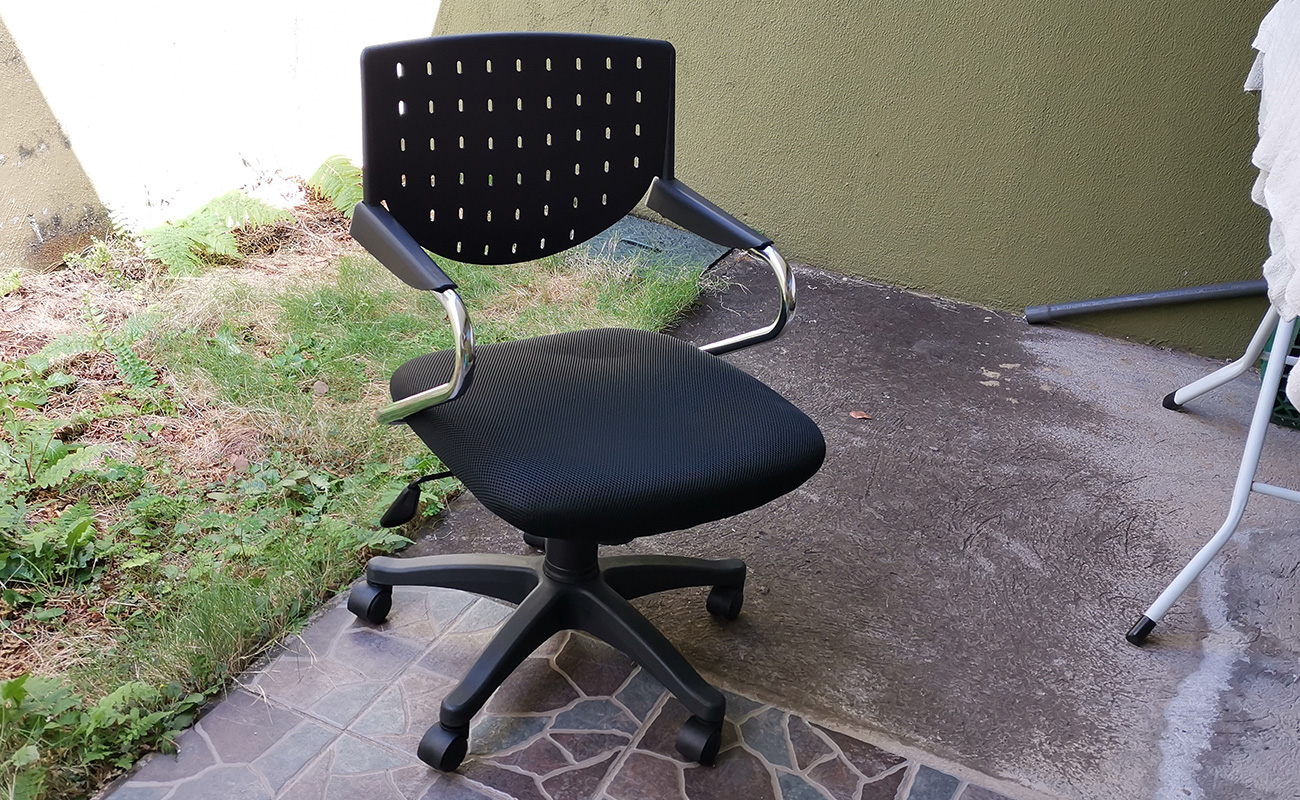 silla-ejecutiva-respaldo-pvc-4tune-office-depot-pizzeria-paseo-de-las-flores-distrito-guarari-canton-heredia-09022024
