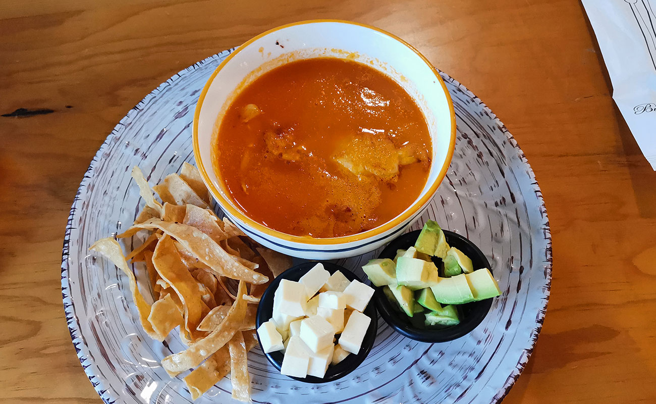 Sopa Azteca con Aguacate / Esencia Mercadito, San Francisco, Heredia 13092023